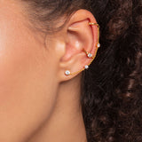 Ear Cuff Dorado Individual Piedra Blanca
